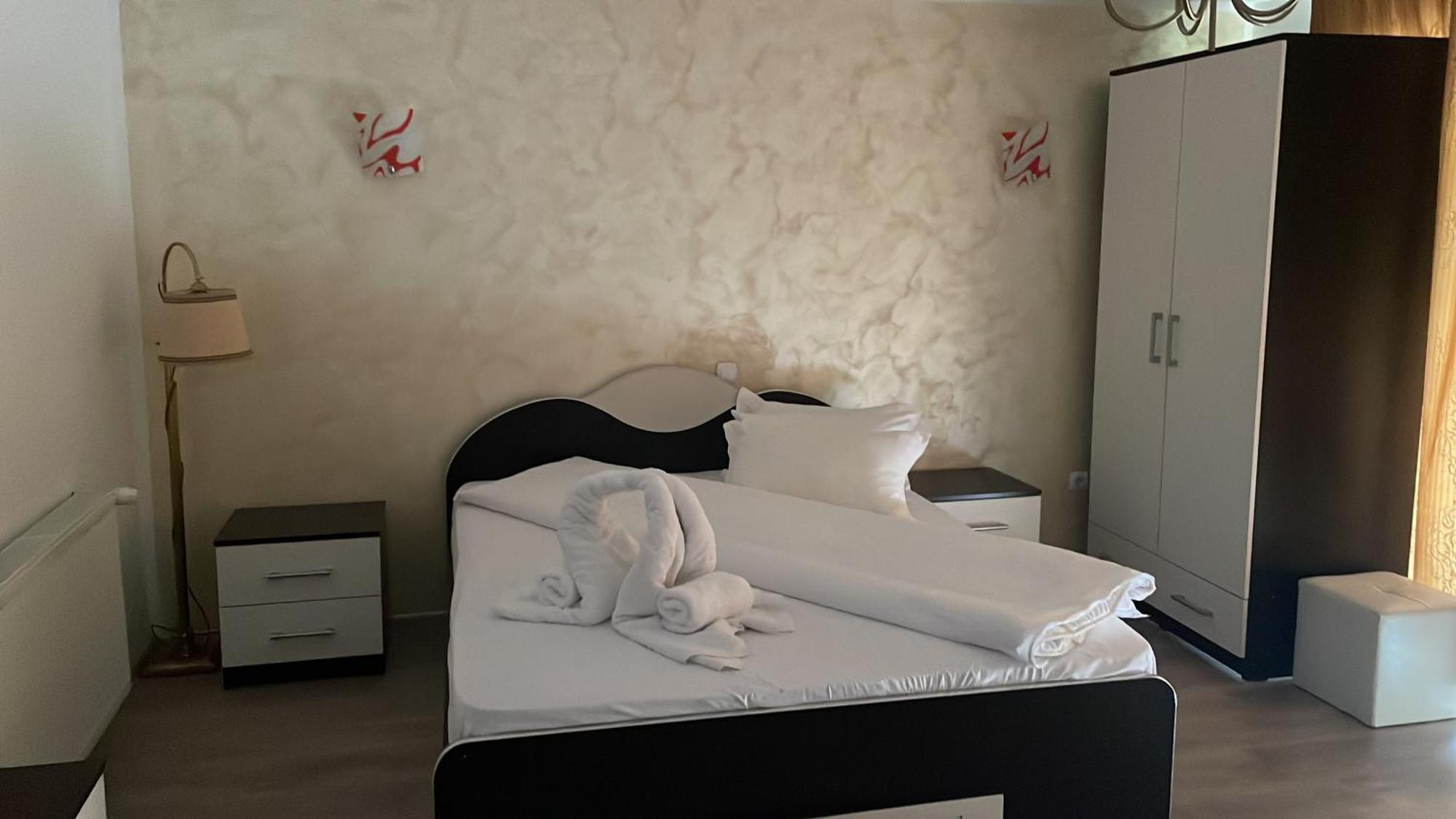 Casa Voronet Hotel ภายนอก รูปภาพ